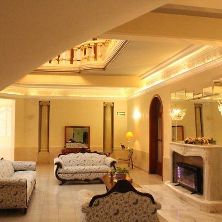 Hotel Gran Domo Леон Экстерьер фото